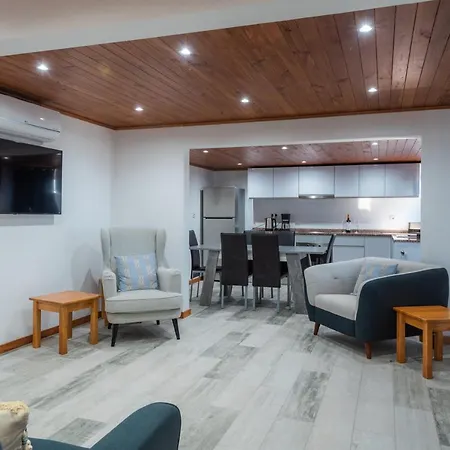 Tranquilidade * Estreito Da Calheta